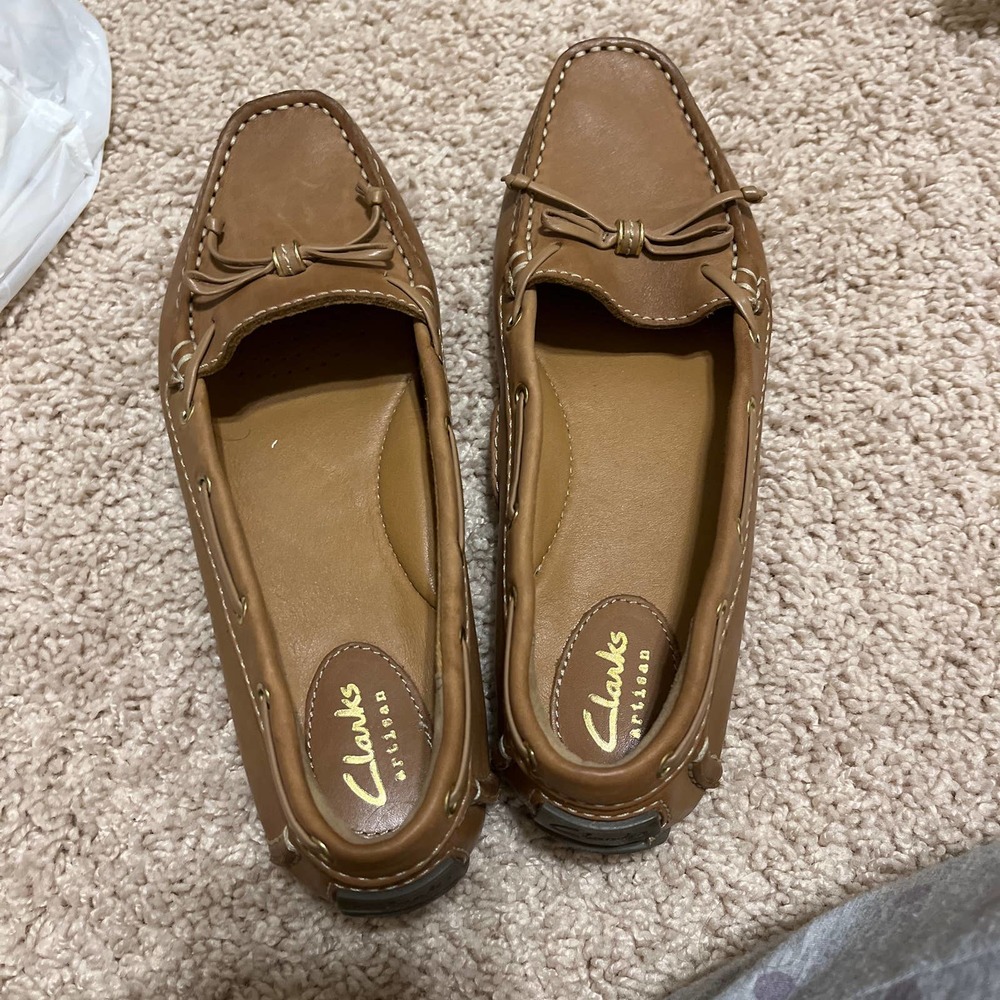 Clarks Artisan Dunbar Driving Moc Euc Sz 6.5 Tan - image 5